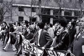 Fotografía de perfil de profesores del SUTE en manifestación de estudiantes secundarios